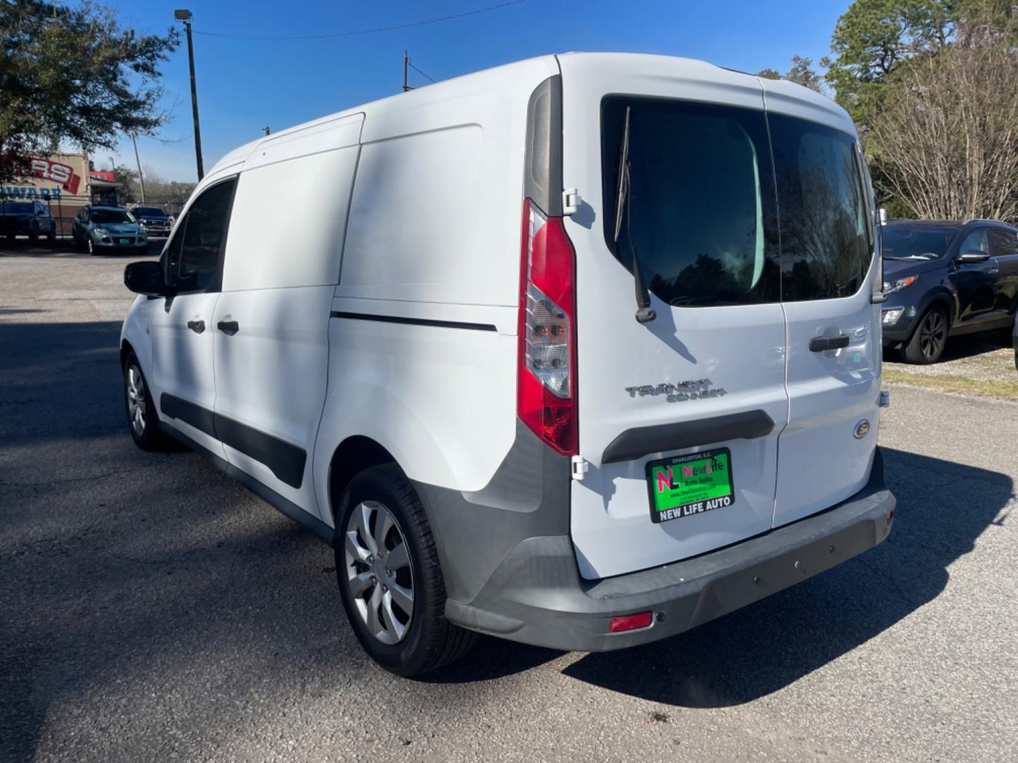 2015 WHITE FORD TRANSIT CONNECT XL (NM0LS7E70F1) with an 2.5L engine, Automatic transmission, located at 5103 Dorchester Rd., Charleston, SC, 29418-5607, (843) 767-1122, 36.245171, -115.228050 - Photo#4